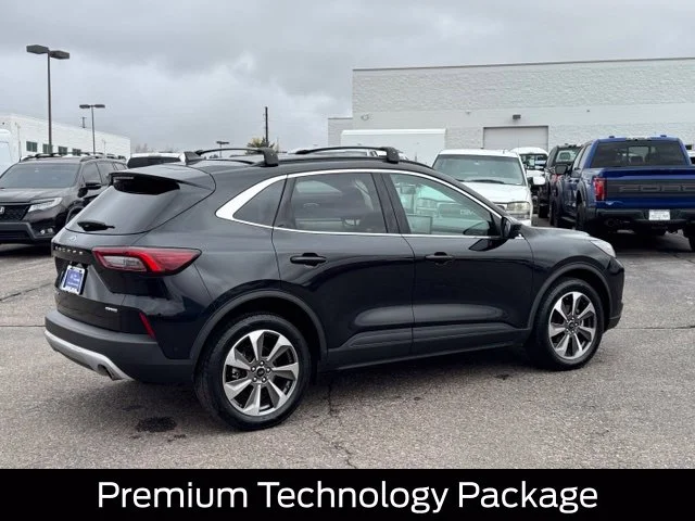 Used 2023 Black Ford Platinum image 5