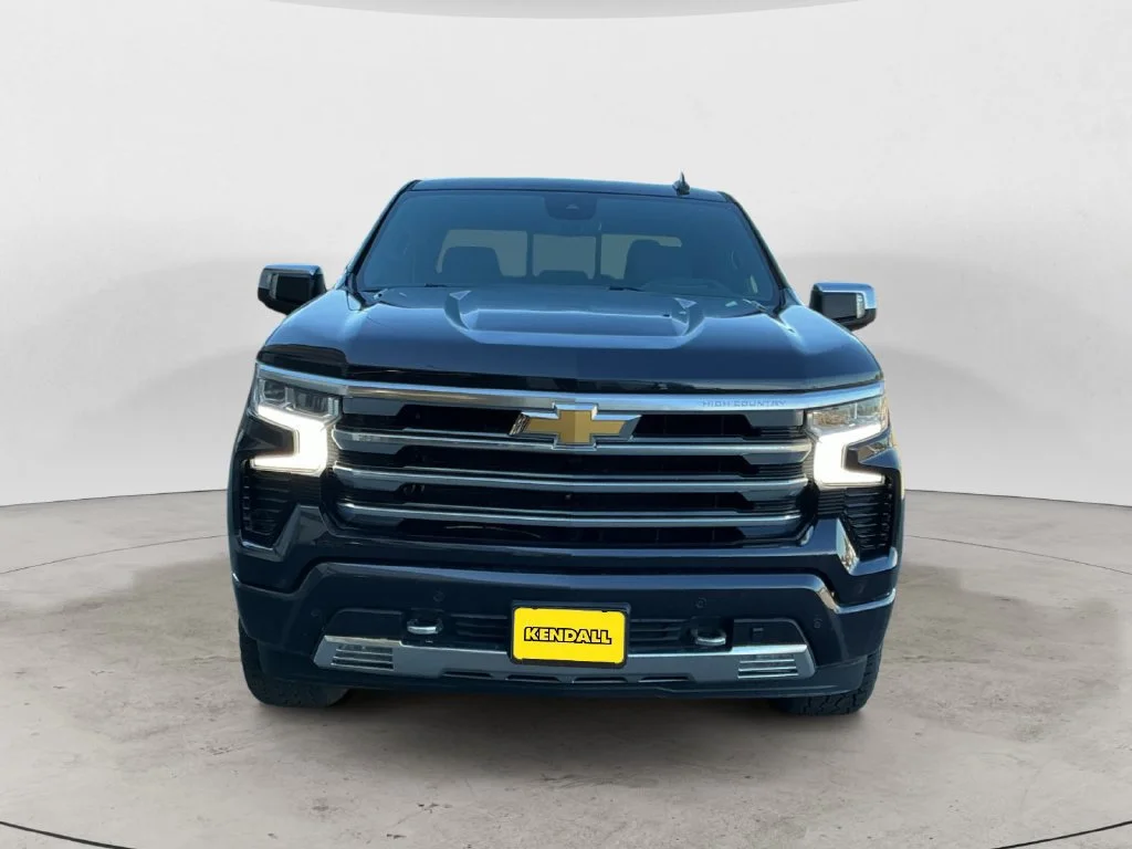 Used 2023 Dark Ash Metallic Chevrolet High Country image 3
