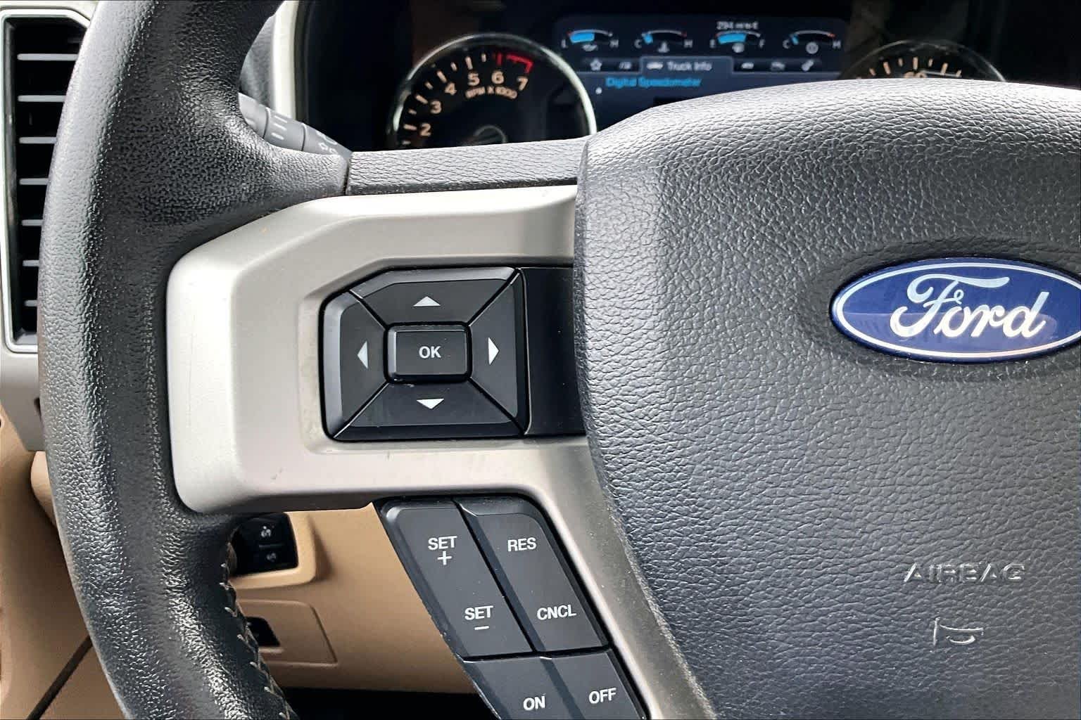 Used 2017 Caribou Metallic Ford Lariat image 23