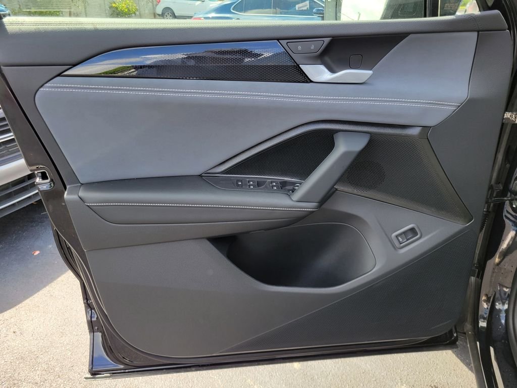 New 2026 Black Volkswagen 2.0T SE image 10