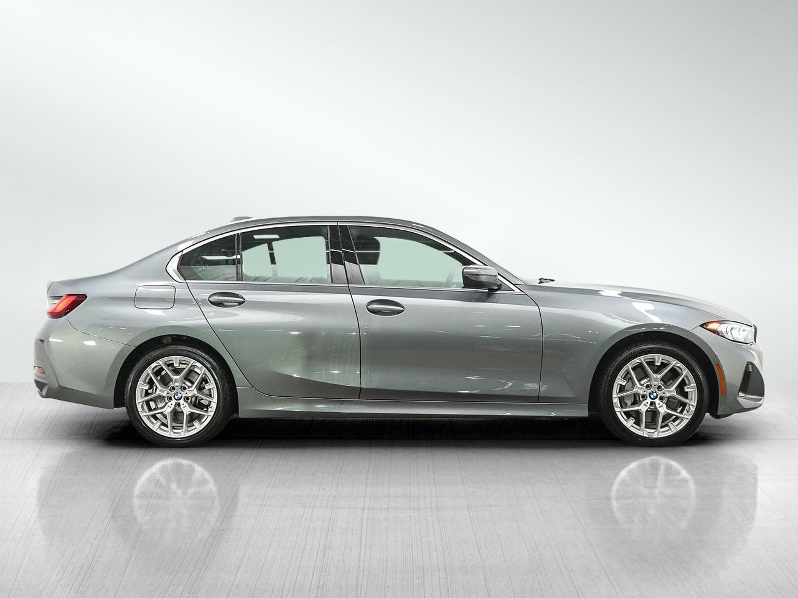 Used 2026 Skyscraper Grey Metallic BMW 330i xDrive image 7