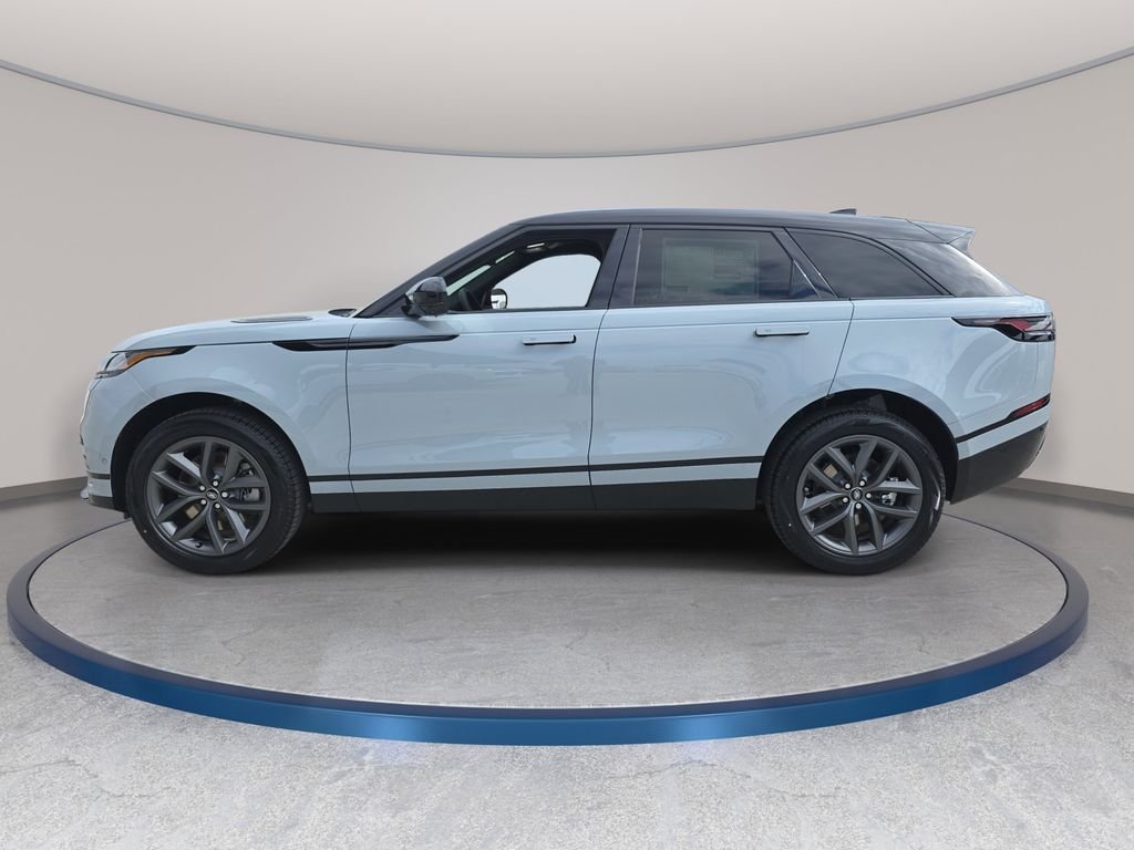 New 2026 Arroios Grey Land Rover Dynamic SE image 8