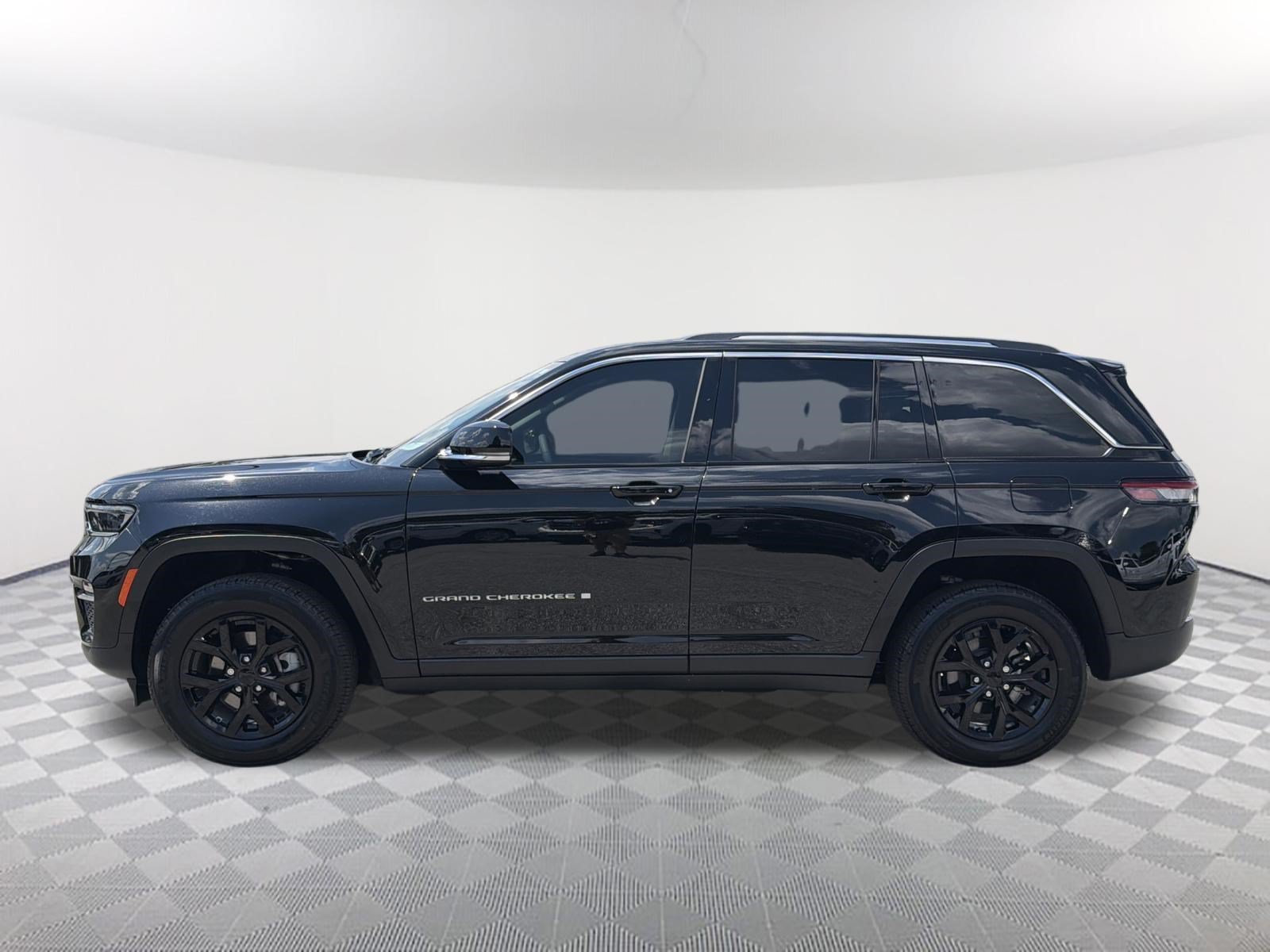 2023 Jeep Grand Cherokee Limited - Photo 2