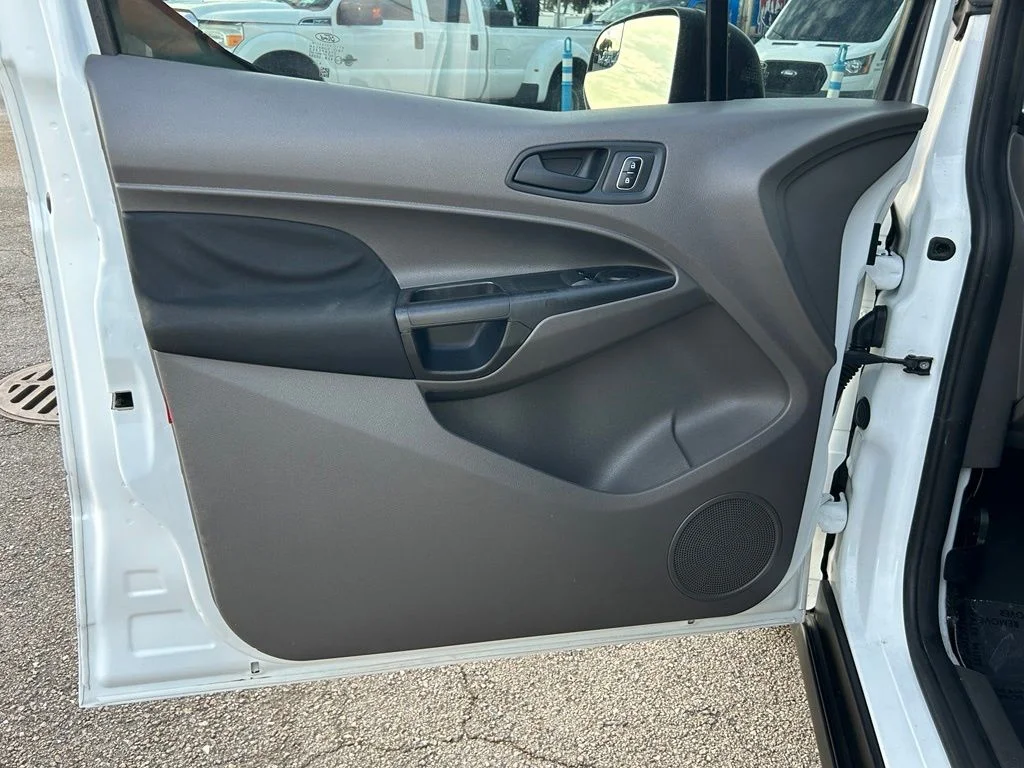Used 2019 Frozen White Ford XL image 31