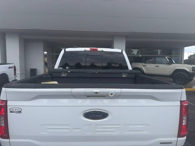 Used 2023 Oxford White Ford XLT image 5