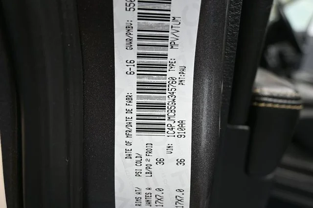 Used 2016 Gray Jeep Latitude image 46