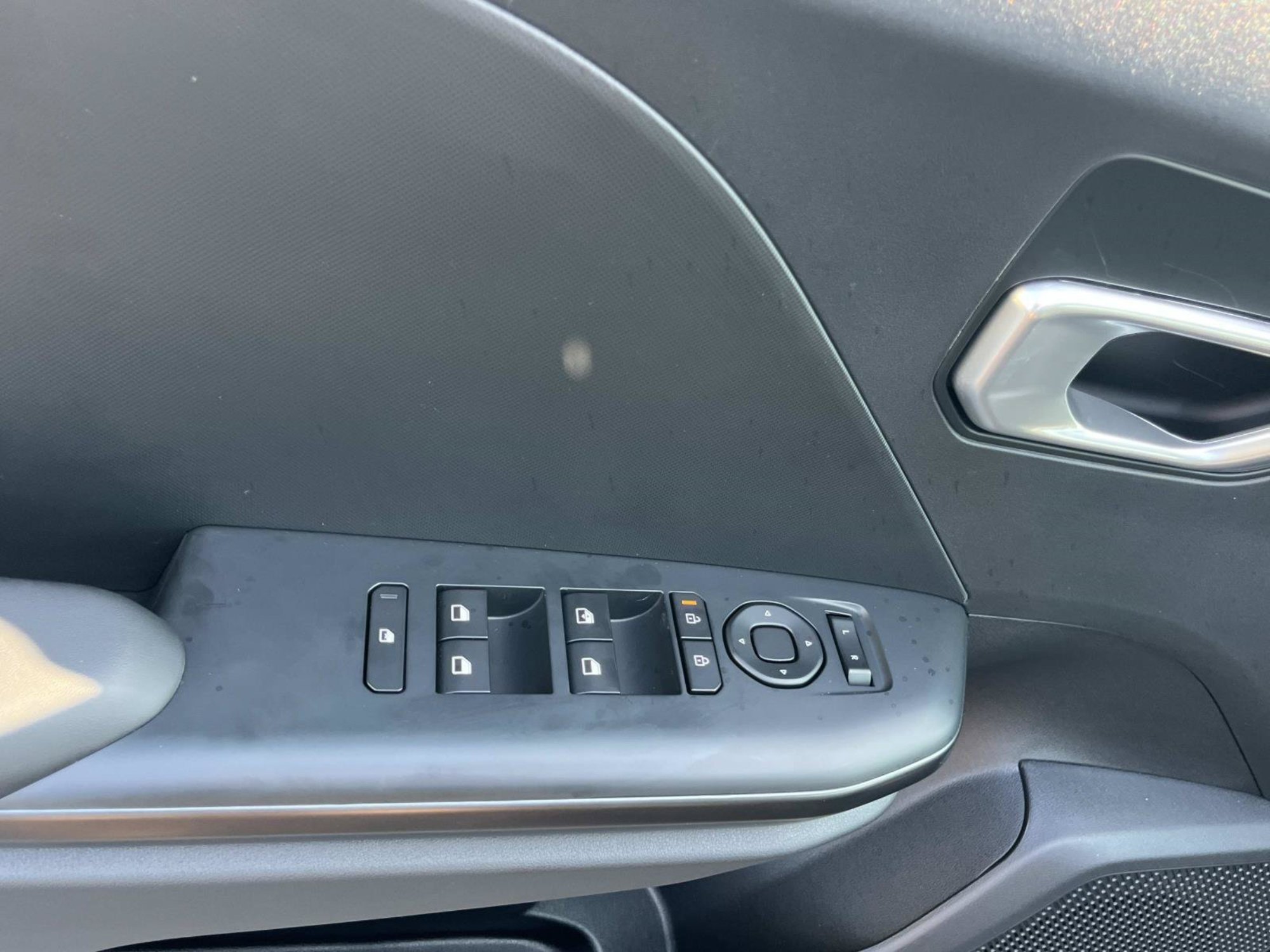 New 2026 Aurora Black Pearl Kia LXS image 21