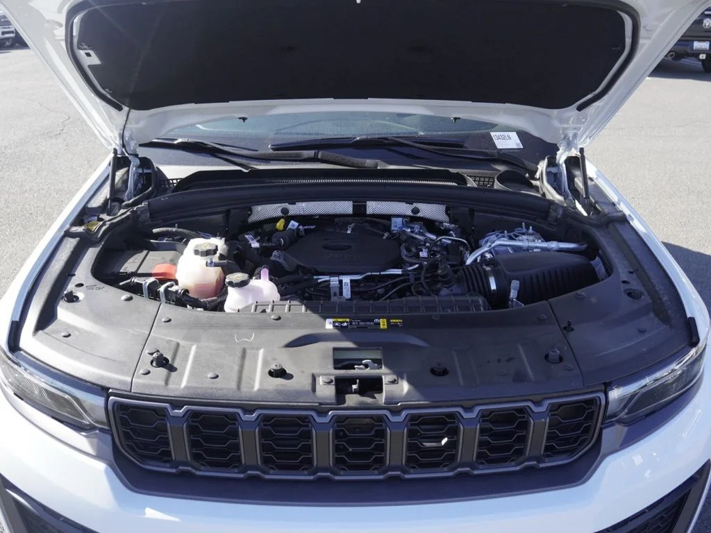 New 2026 Bright White Clearcoat Jeep Altitude image 29