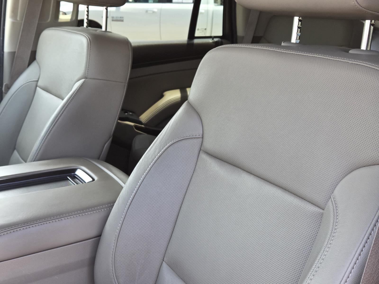 Used 2015 Champagne Silver Metallic GMC SLT image 31