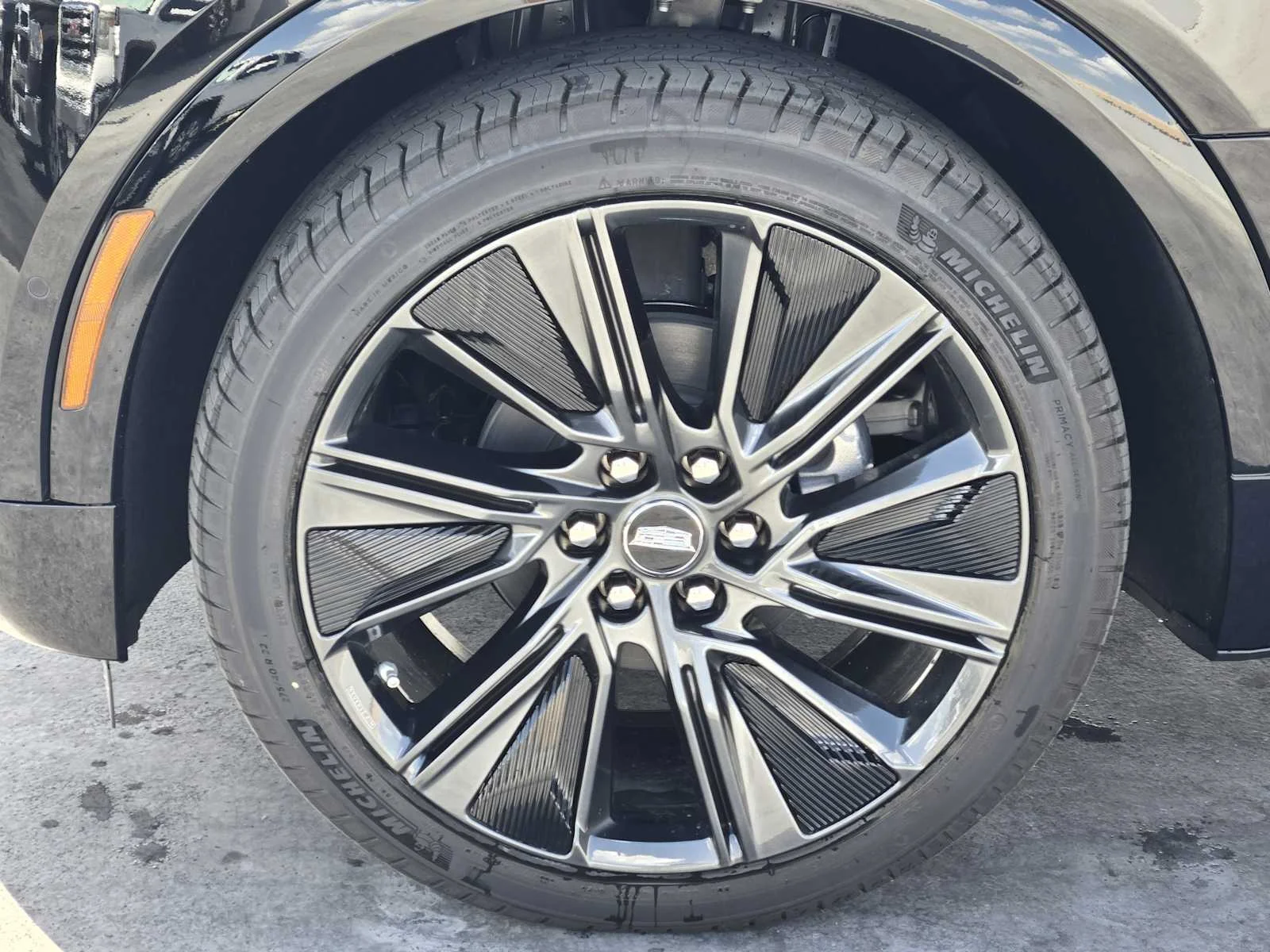 2027 Cadillac LYRIQ Signature Sport - Photo 7