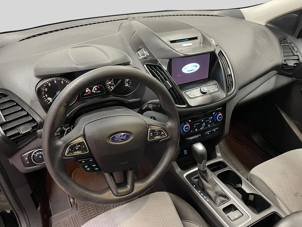 Used 2017 Shadow Black Ford SE image 13