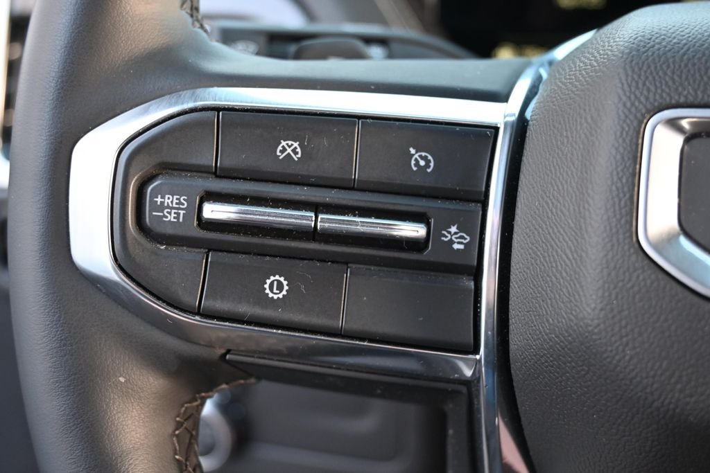 Used 2025 Sterling GMC Elevation image 34