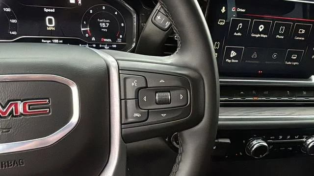 Used 2025 Summit White GMC SLT image 23