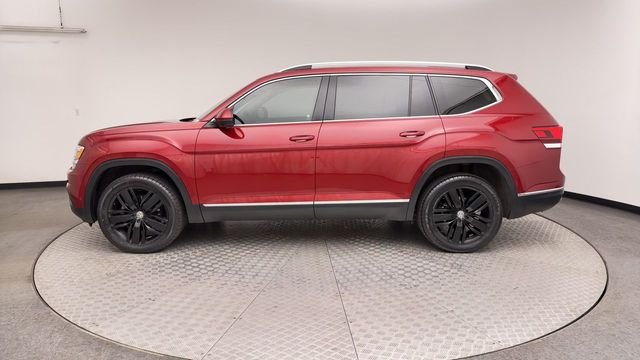 Used 2019 Red Volkswagen SEL Premium image 5
