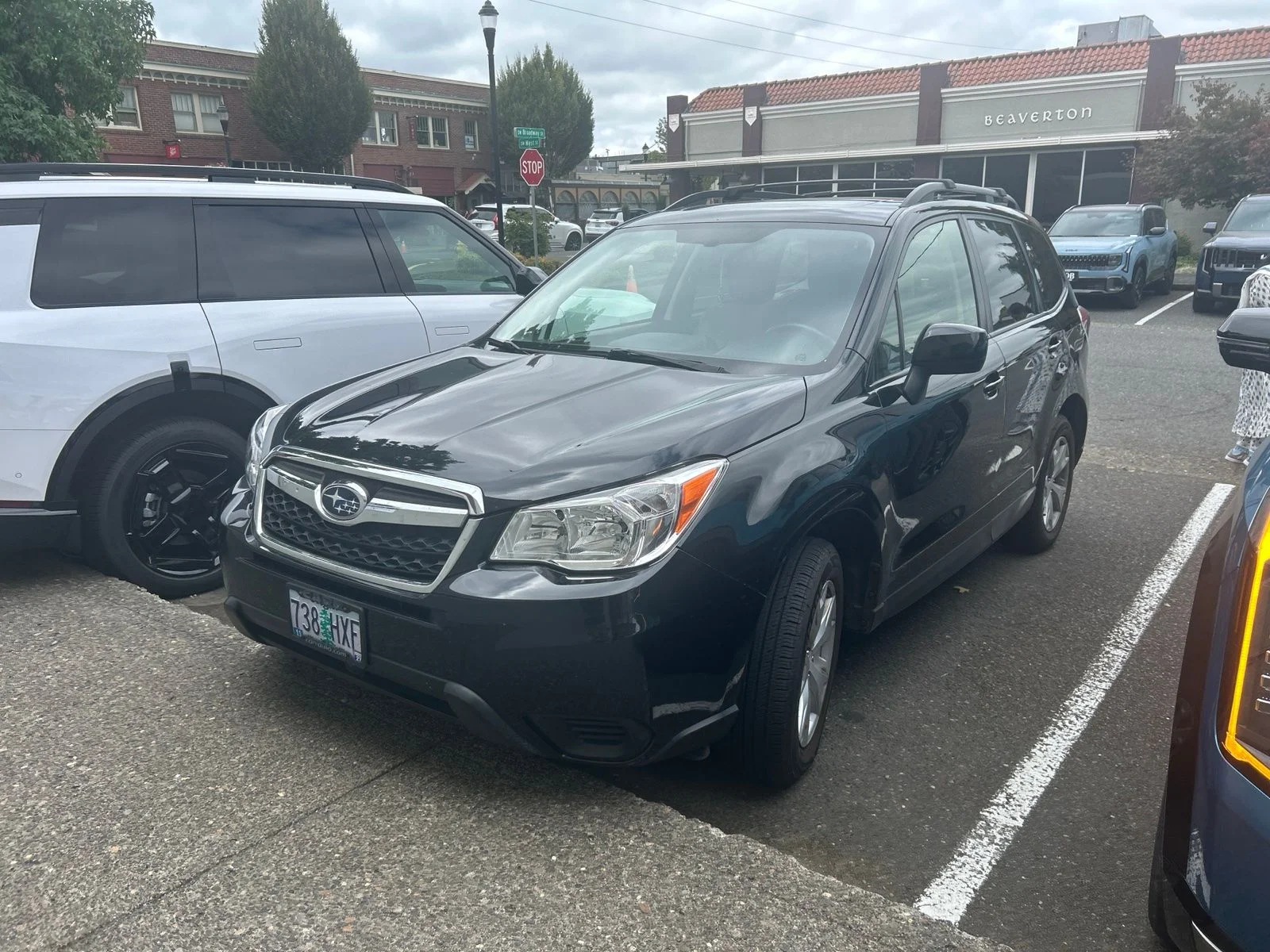 Used 2016 Crystal Black Silica Subaru 2.5i Premium image 1
