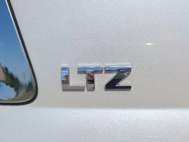 Used 2015 White Chevrolet LTZ image 16