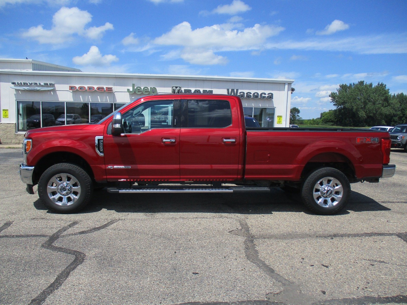 Used 2019 Ford F-350 Super Duty Lariat with VIN 1FT8W3BT0KEG45845 for sale in Waseca, Minnesota