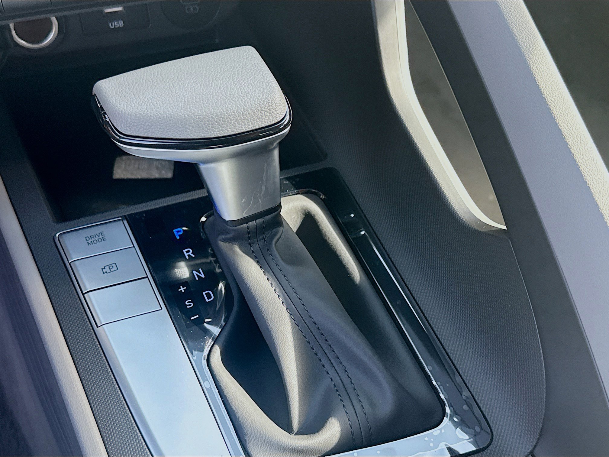 New 2026 Ecotronic Gray Hyundai SE image 37