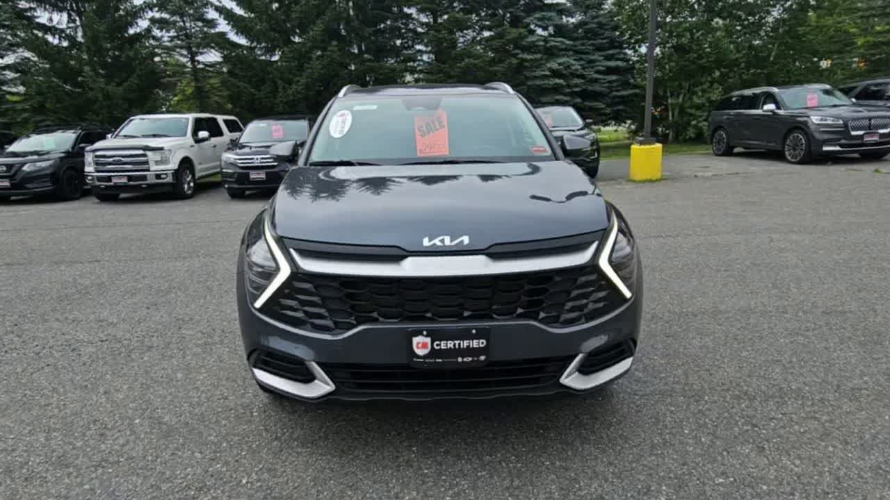 Used 2024 Gravity Gray Kia EX image 3