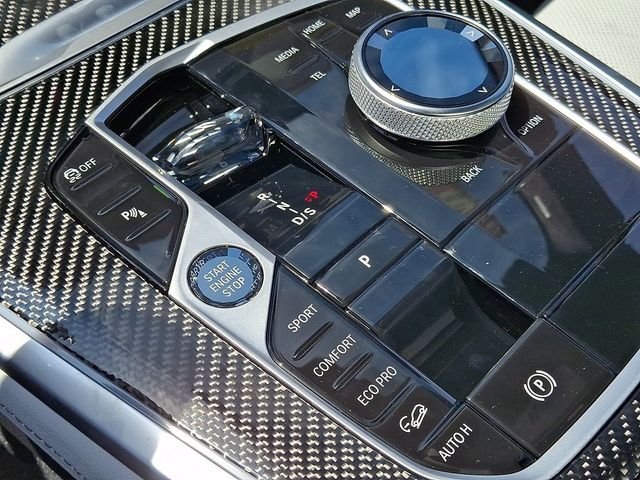 New 2026 Tanzanite Blue II Metallic BMW M60i image 13