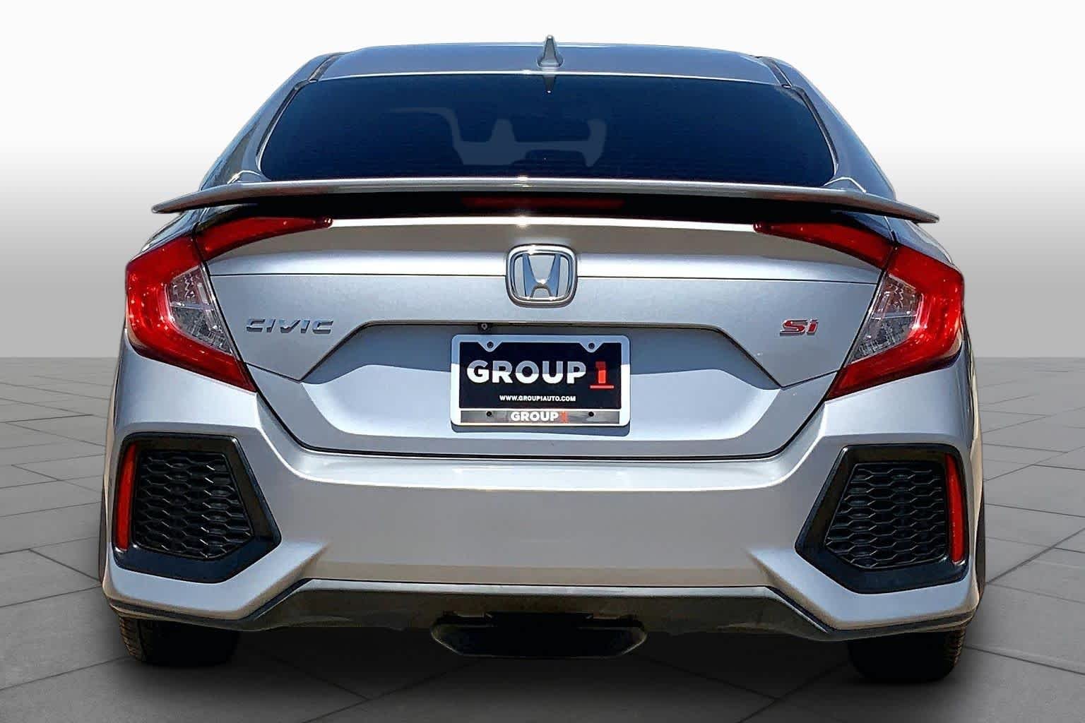 Used 2017 Modern Steel Metallic Honda Si image 5