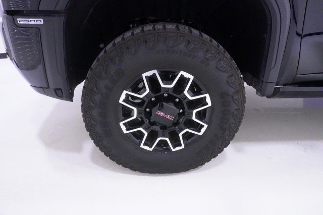 Used 2025 Onyx Black GMC AT4X image 14