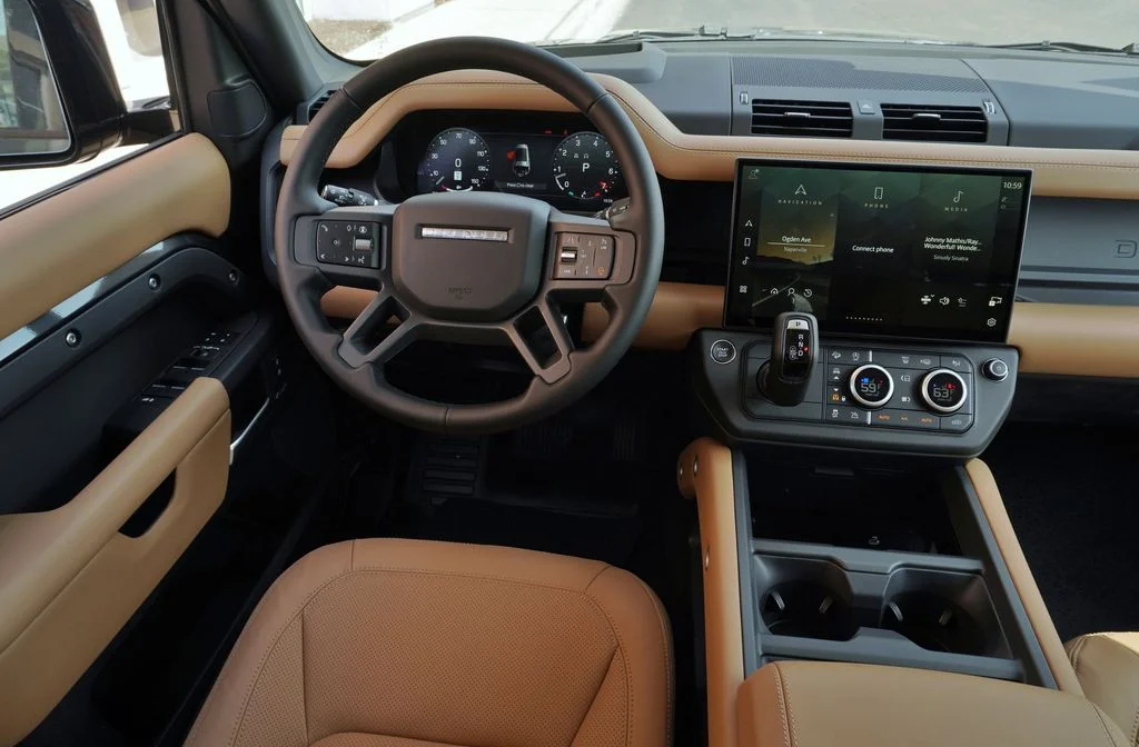New 2026 Carpathian Grey Land Rover X-Dynamic SE image 17