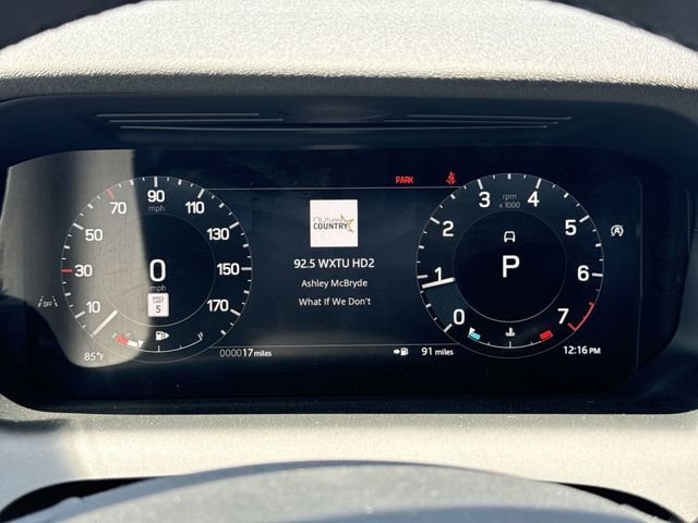 New 2026 Ostuni Pearl White LAND ROVER  image 14