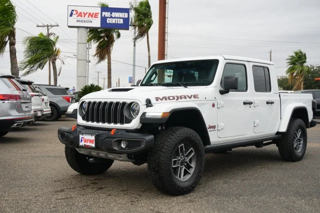 Used 2025 WHITE Jeep Mojave image 2