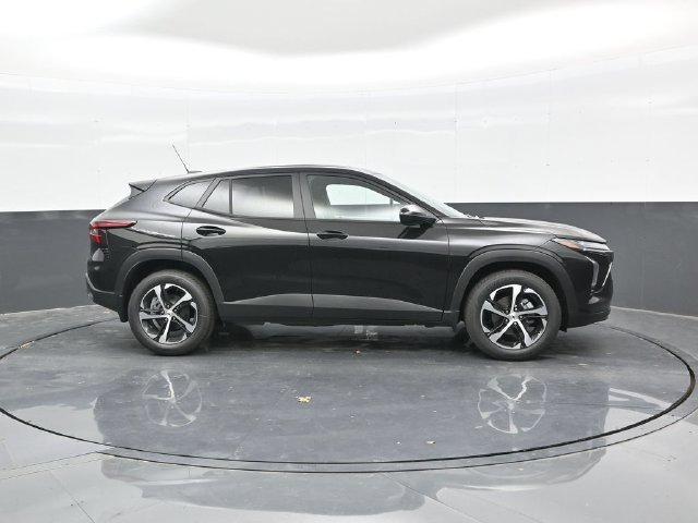New 2026 Mosaic Black Metallic Chevrolet 1RS image 8