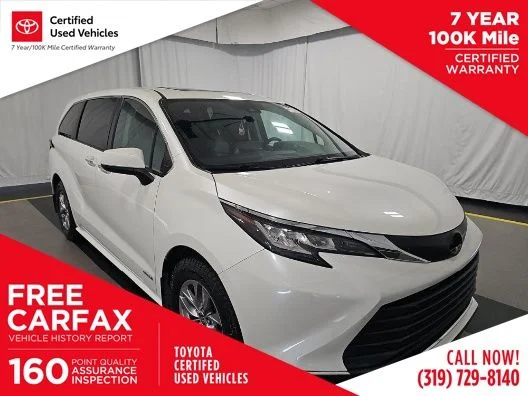 2021 Toyota Sienna XLE 7-Passenger Hybrid AWD's photo