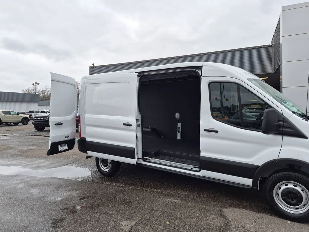 New 2026 Oxford White Ford Cargo Van image 13