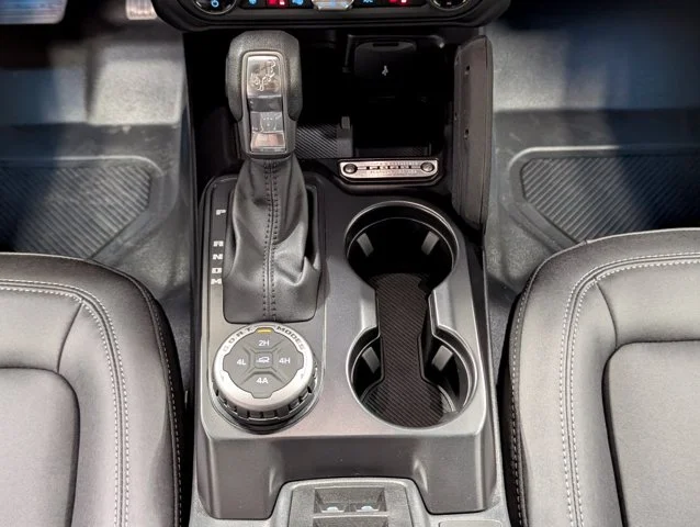 New 2026 Shadow Black Ford Badlands image 36