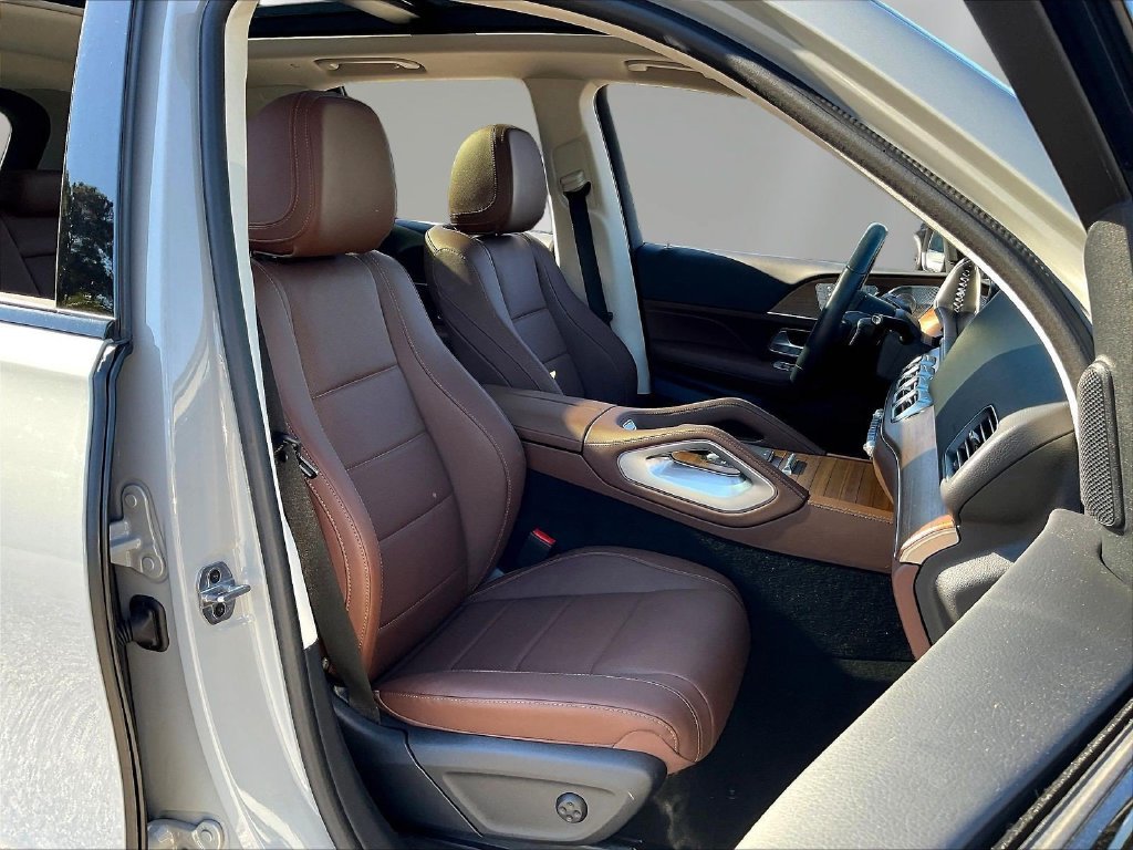 Certified Used 2025 MANUFAKTUR Alpine Gray Mercedes-Benz GLE 350 image 30