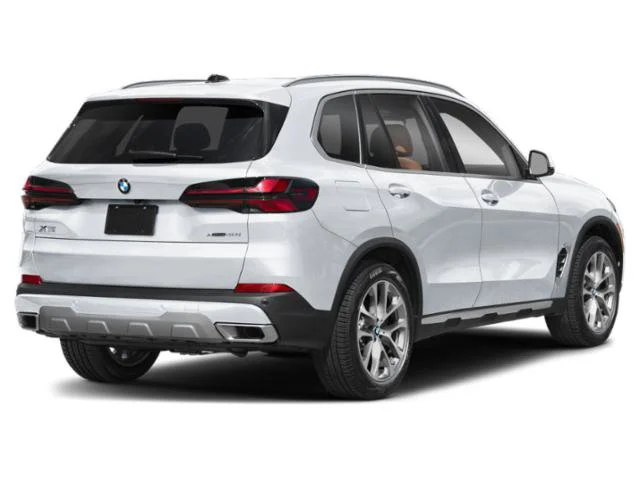 New 2026 Mineral White Metallic BMW xDrive40i image 2