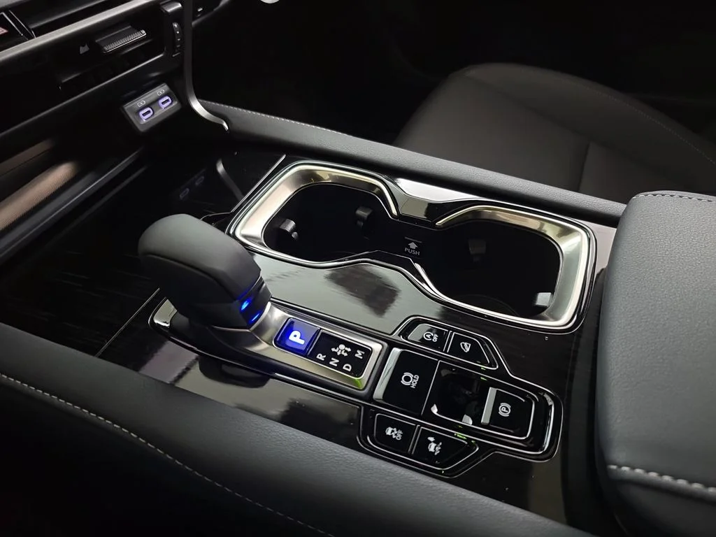 New 2026 Eminent White Pearl Lexus AWD image 24