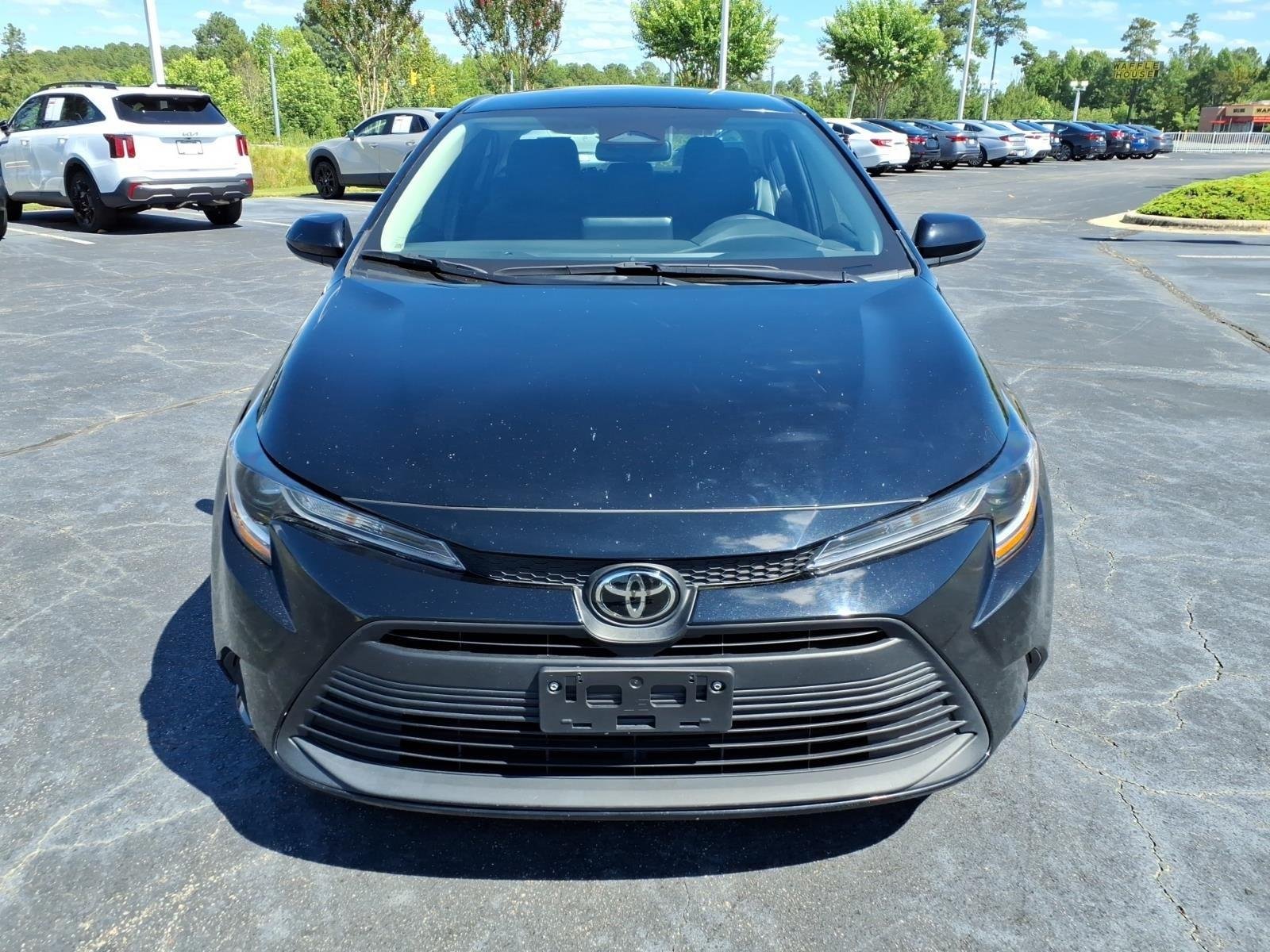 Used 2024  Toyota LE image 7