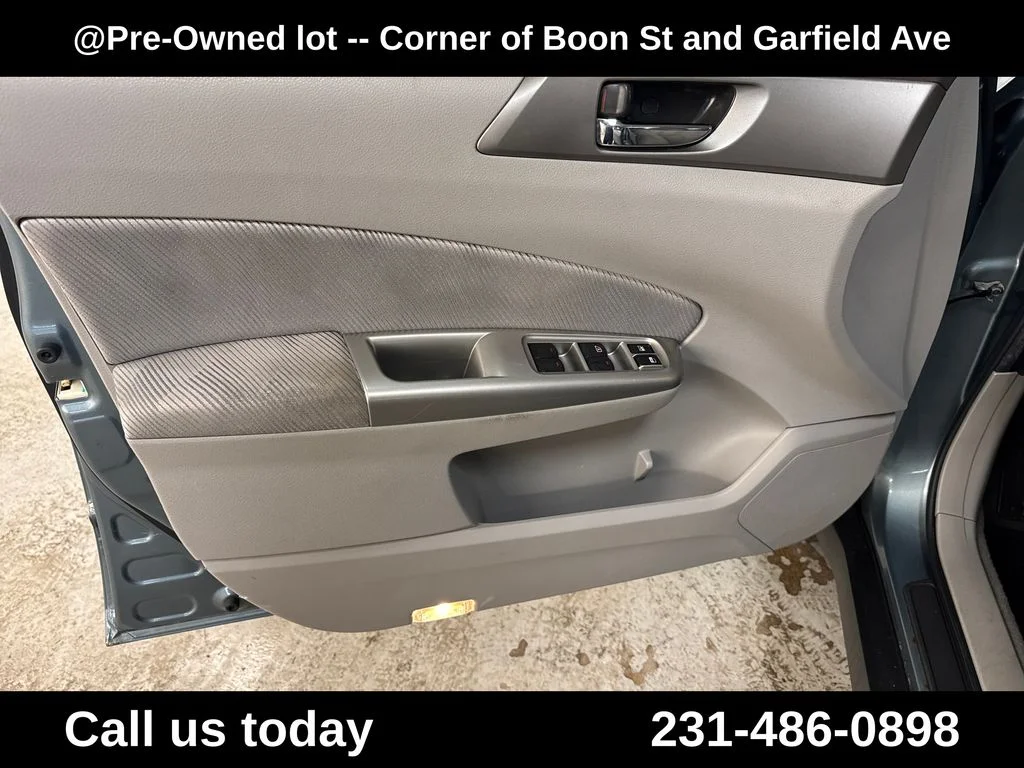Used 2009  Subaru 2.5X image 14