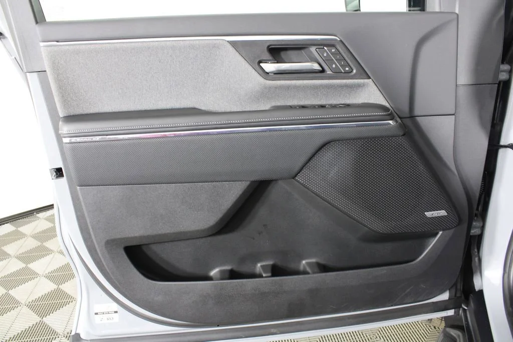 New 2026 Thunderstorm Gray GMC Elevation Extended Range image 10