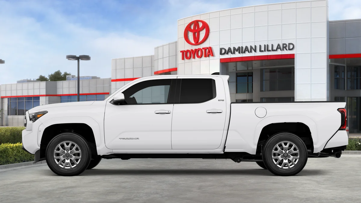 New 2026 Ice Cap Toyota SR5 image 35