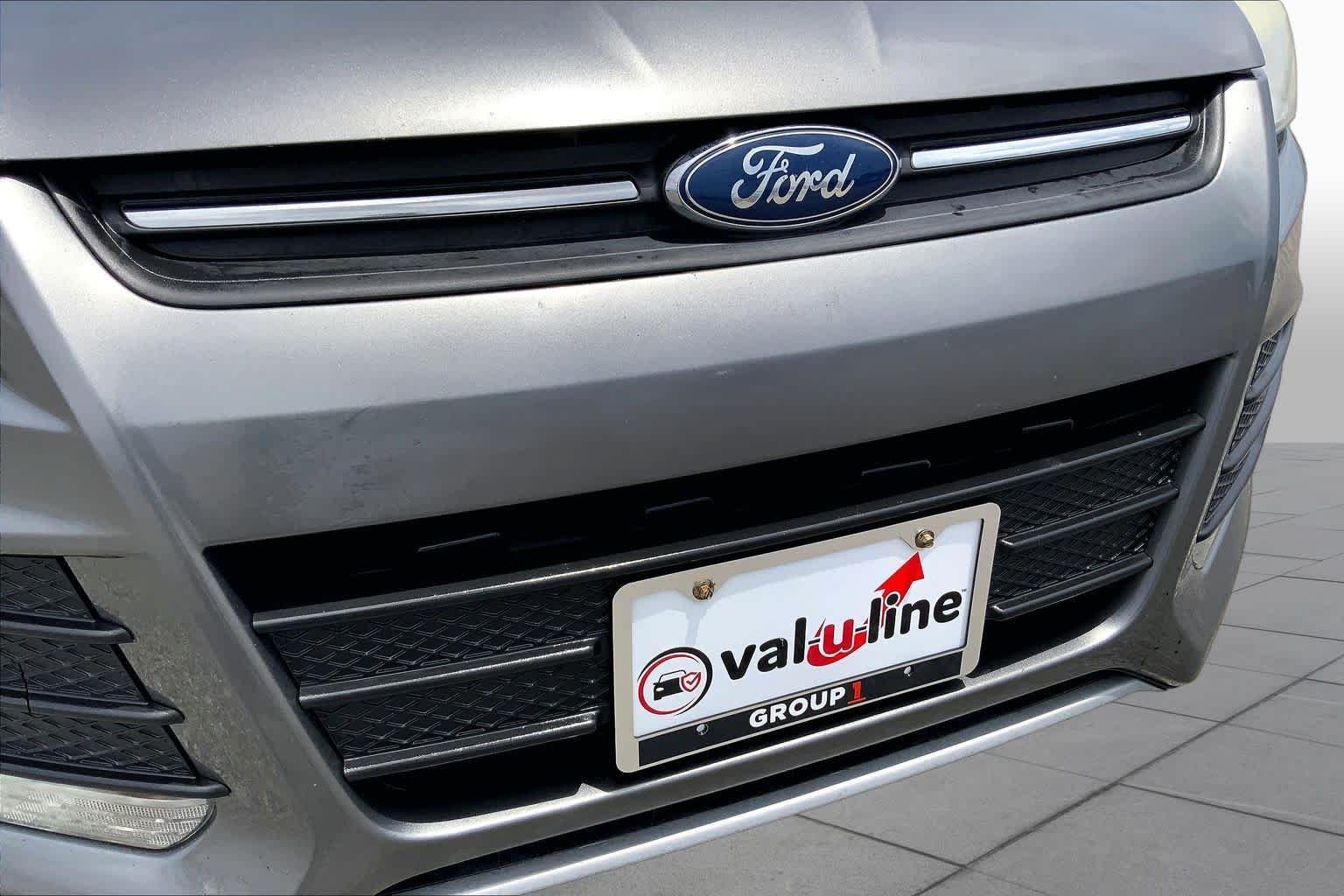 Used 2014 Sterling Gray Metallic Ford SE image 29