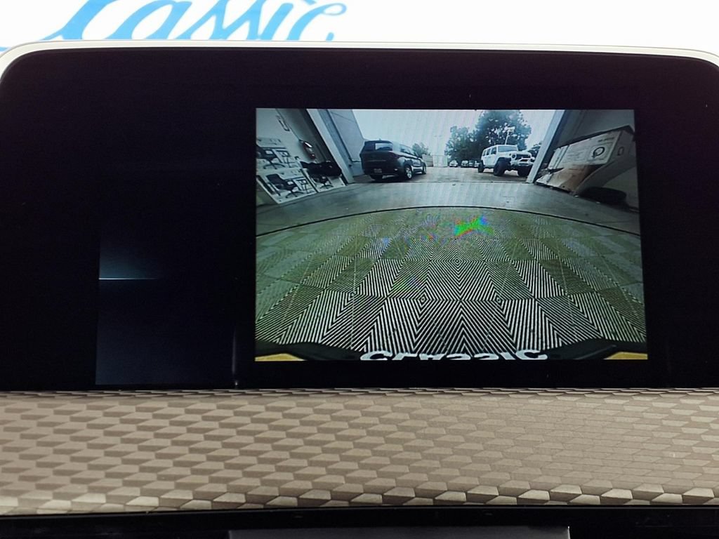 Used 2018 Black Sapphire Me BMW sDrive28i image 14