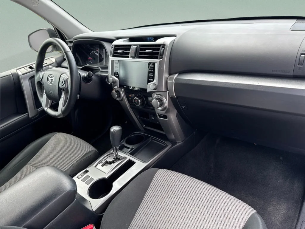 Used 2024 Classic Silver Metallic Toyota SR5 image 35