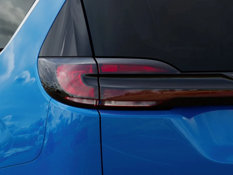 New 2027 Hydro Blue Pearl-Coat Exterior Paint Chrysler Select image 28