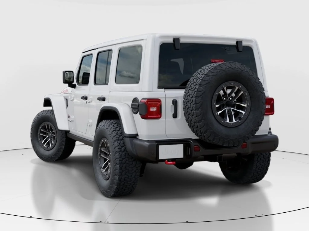 New 2027 Bright White Clear-Coat Paint Jeep Rubicon X image 3