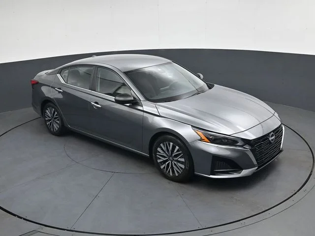 Used 2024 Gun Metallic Nissan 2.5 SV image 23