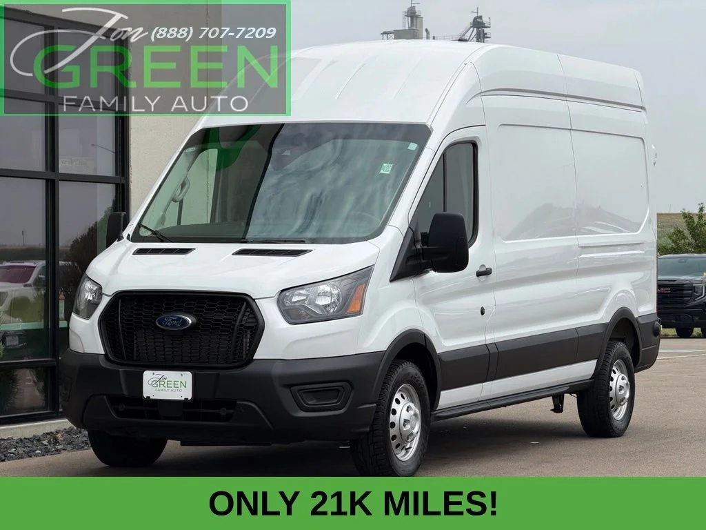 Used 2025 White Ford Base image 1