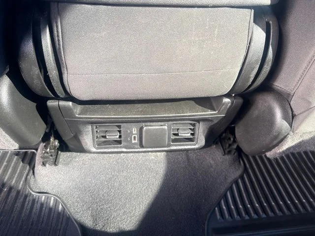 Used 2023 White GMC SLE image 20