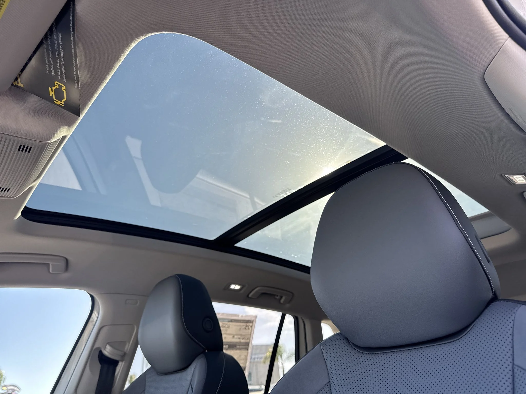 New 2026 Pure White Volkswagen SE image 30