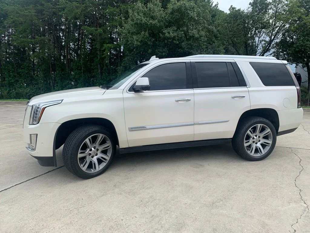 Used 2015 White Cadillac Premium image 16